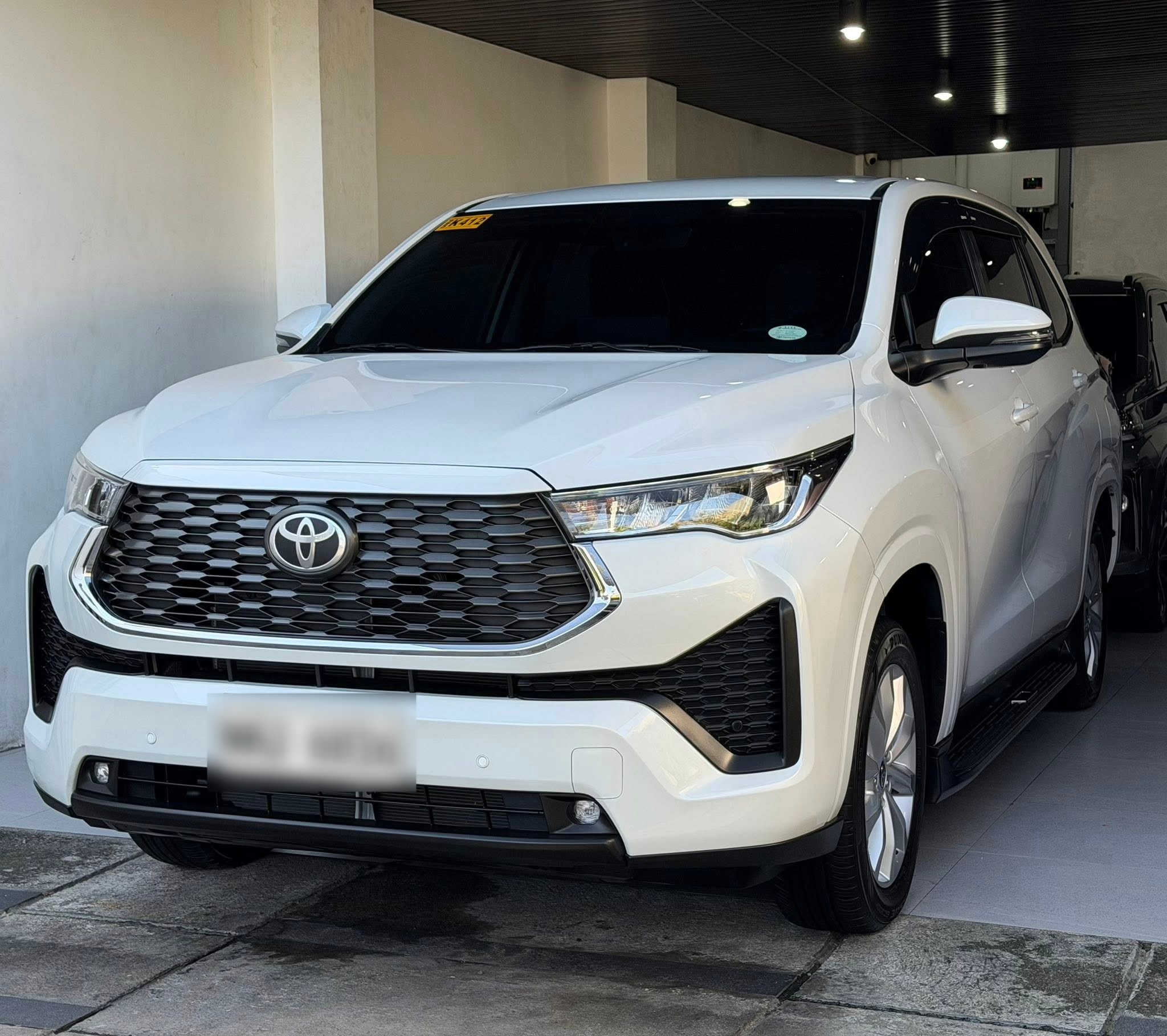 2023 Toyota Innova 2.0 Zenix V | Start N' Go