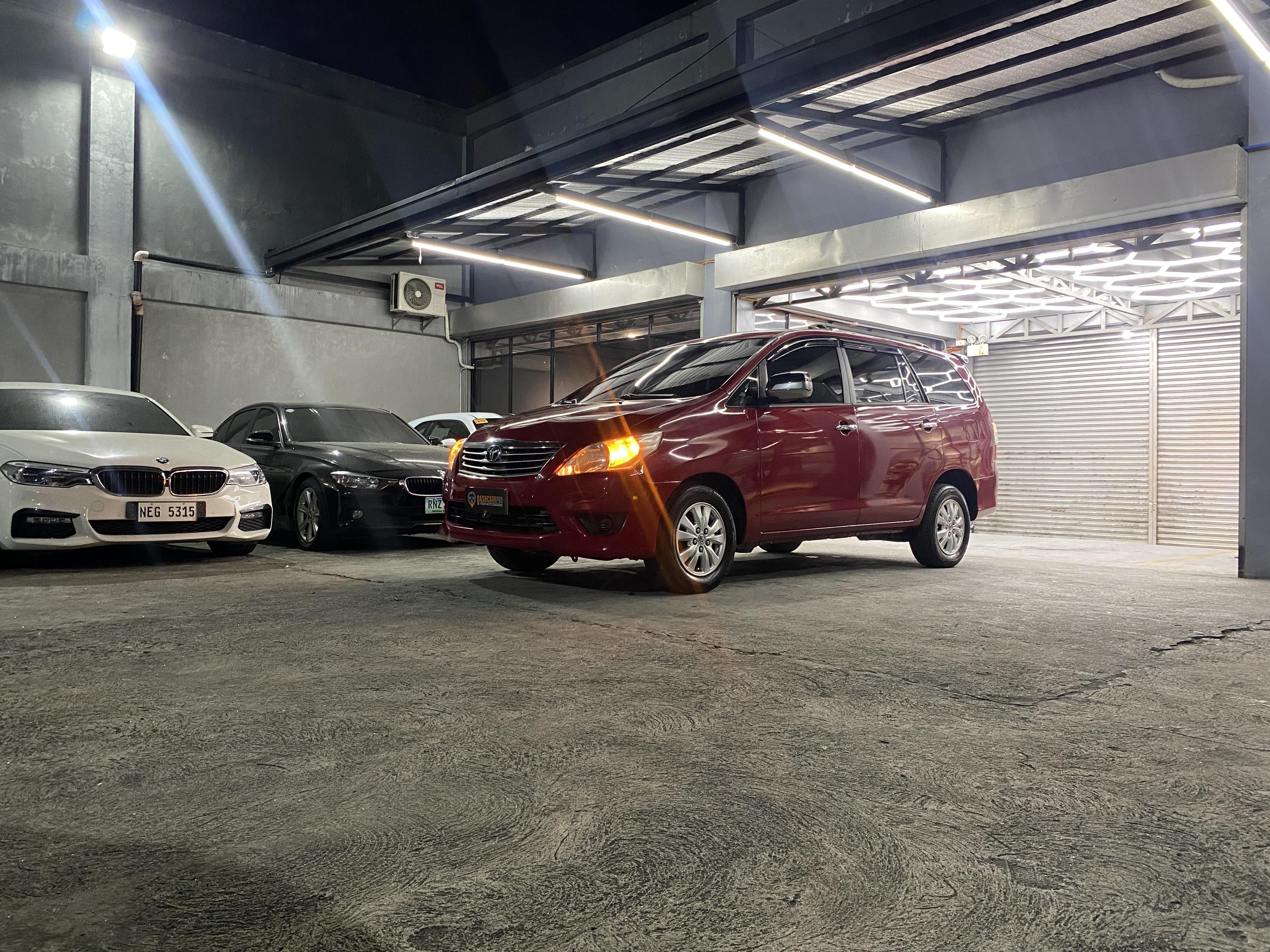 2012 Toyota Innova 2.5 E | Start N' Go